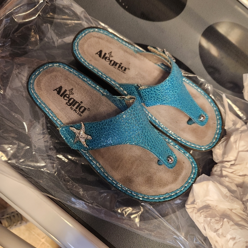 Alegria by PGLite sandals size 37